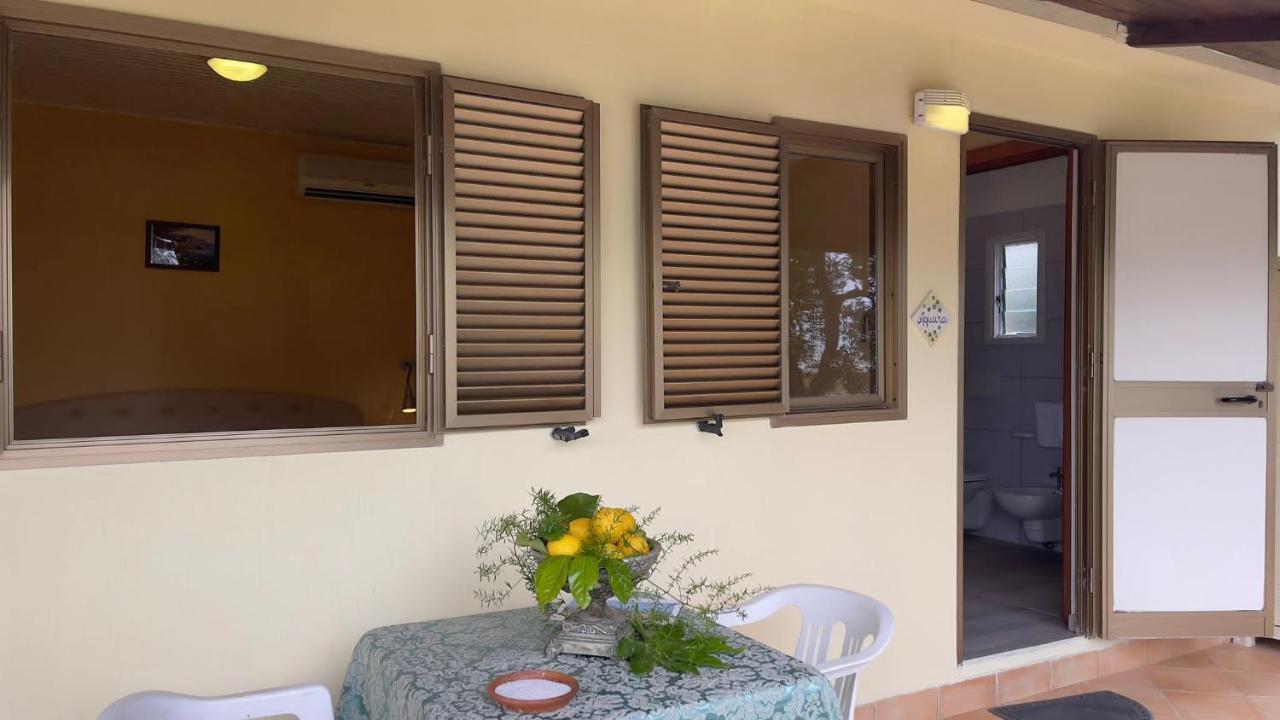 Villaggio Villa Lubrense มัสซาลูเบรนเซ ภายนอก รูปภาพ