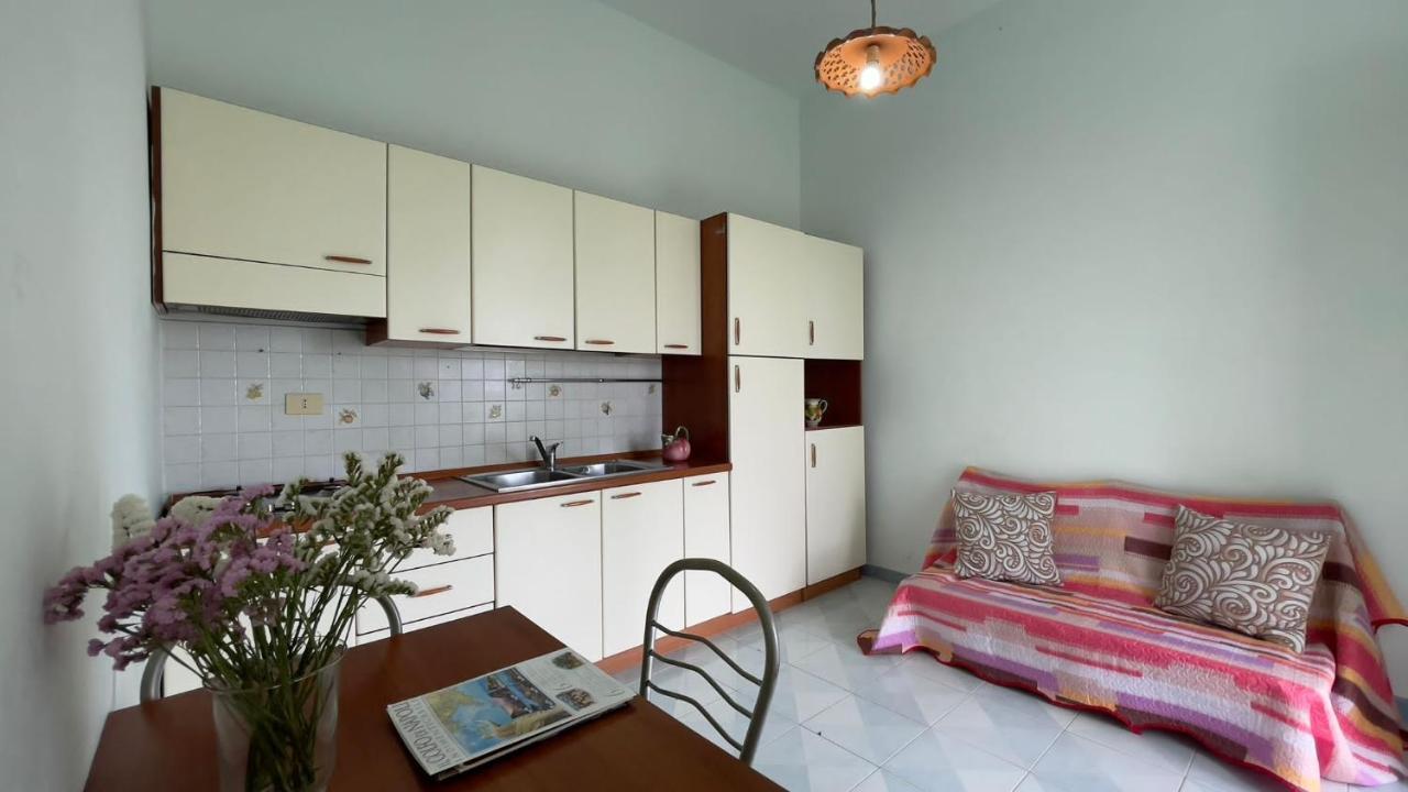 Villaggio Villa Lubrense มัสซาลูเบรนเซ ภายนอก รูปภาพ