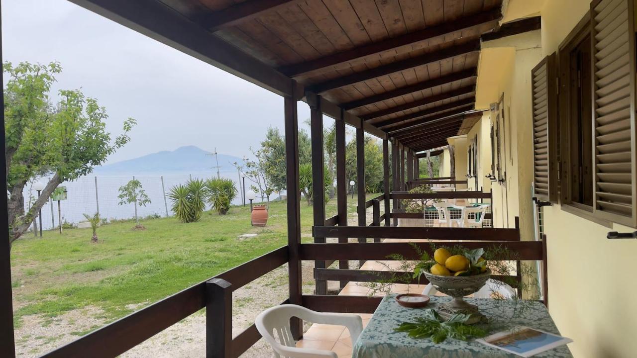 Villaggio Villa Lubrense มัสซาลูเบรนเซ ภายนอก รูปภาพ