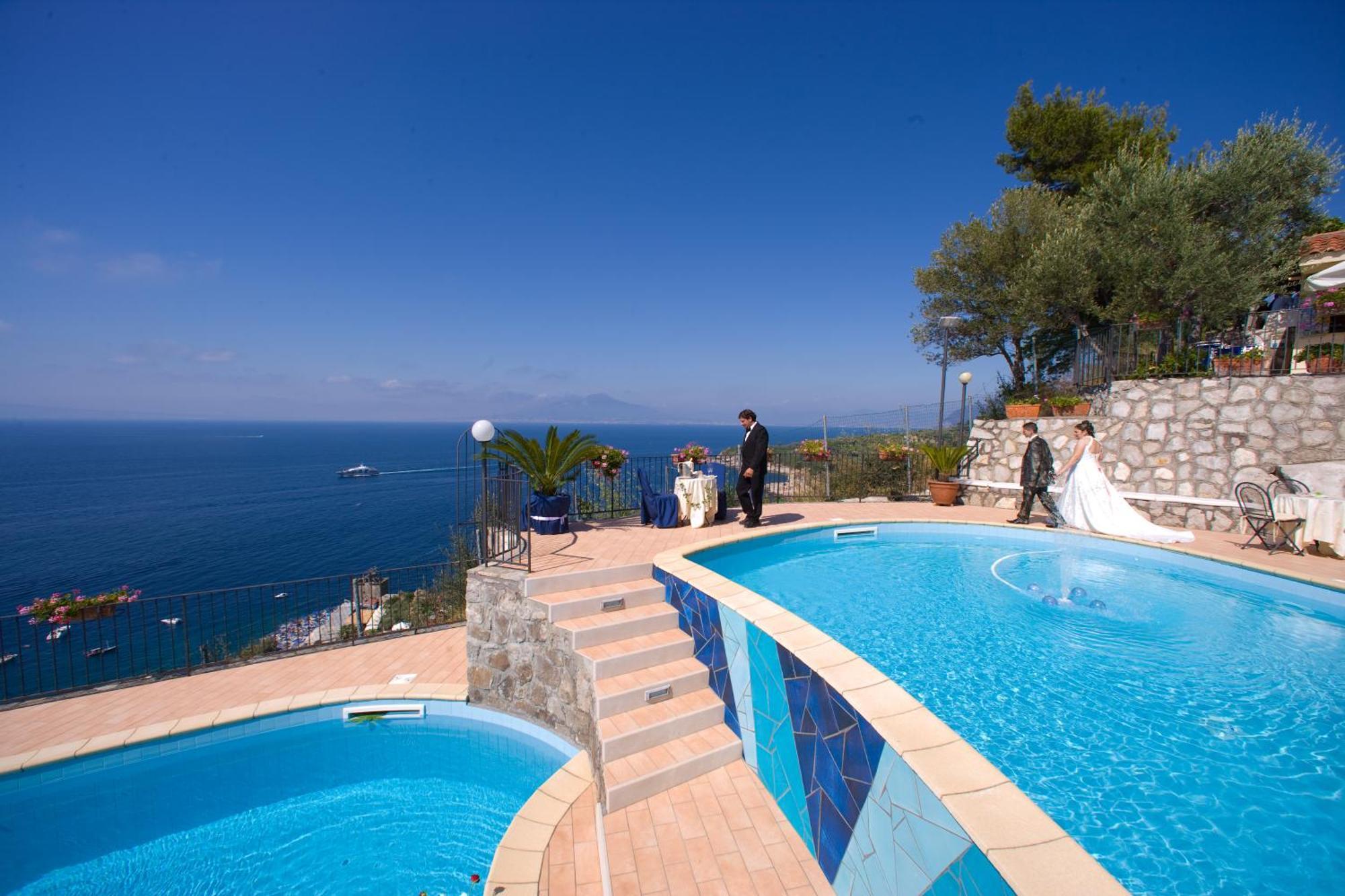 Villaggio Villa Lubrense มัสซาลูเบรนเซ ภายนอก รูปภาพ
